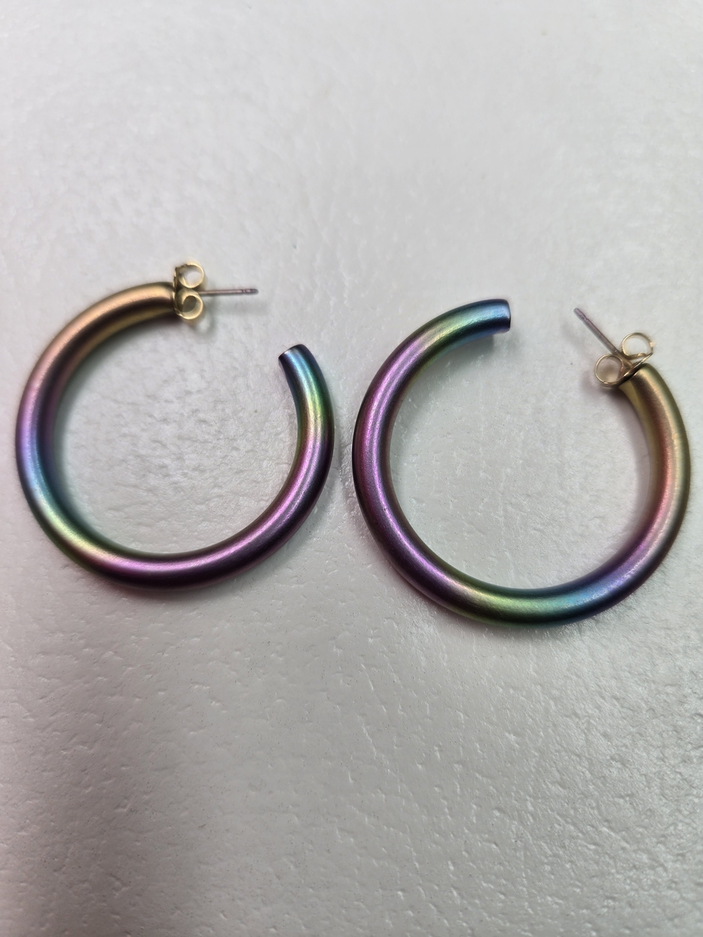 Vintage 1992 AVON Multicolor Rainbow  Earrings